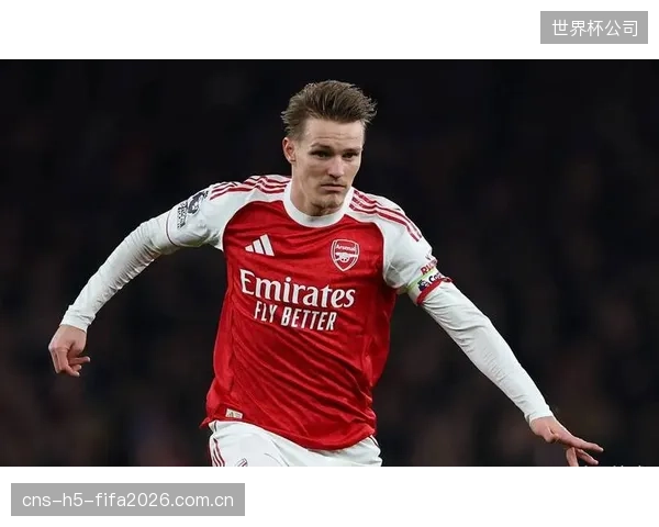 厄德高等核心球员的伤病史是隐患,挪威医疗组需妥善管理球员身体状态。 厄德高等核心球员的伤病史是隐患,挪威医疗组需妥善管理球员身体状态。